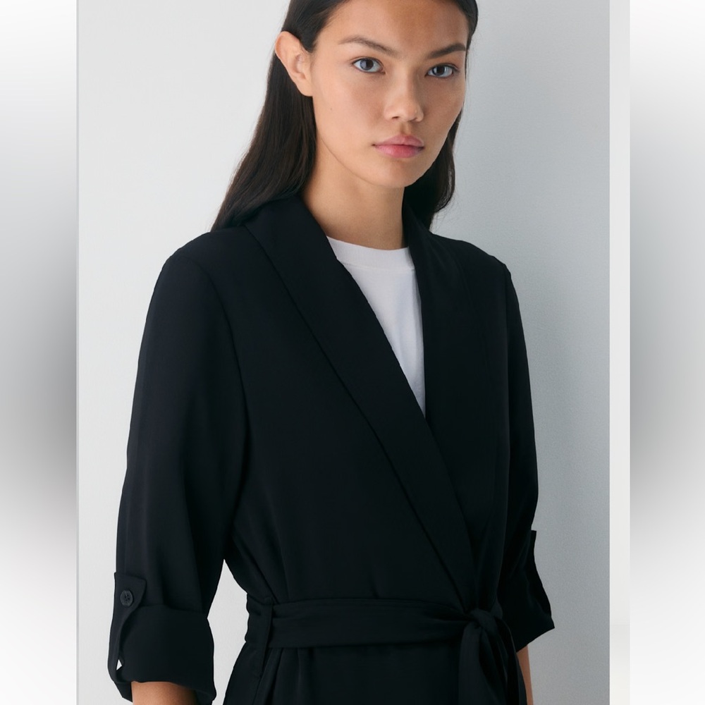 Babaton
Kahlo Robe - Studio Drape Small - Picture 4 of 9